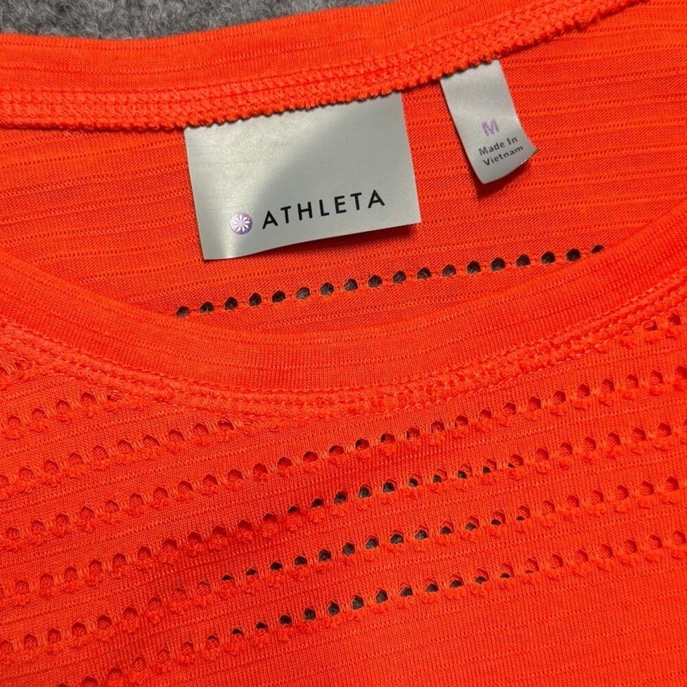 Athleta Limitless Coral Orange Perforated Long Sleeve Athleisure Top Medium - Picture 2 of 7